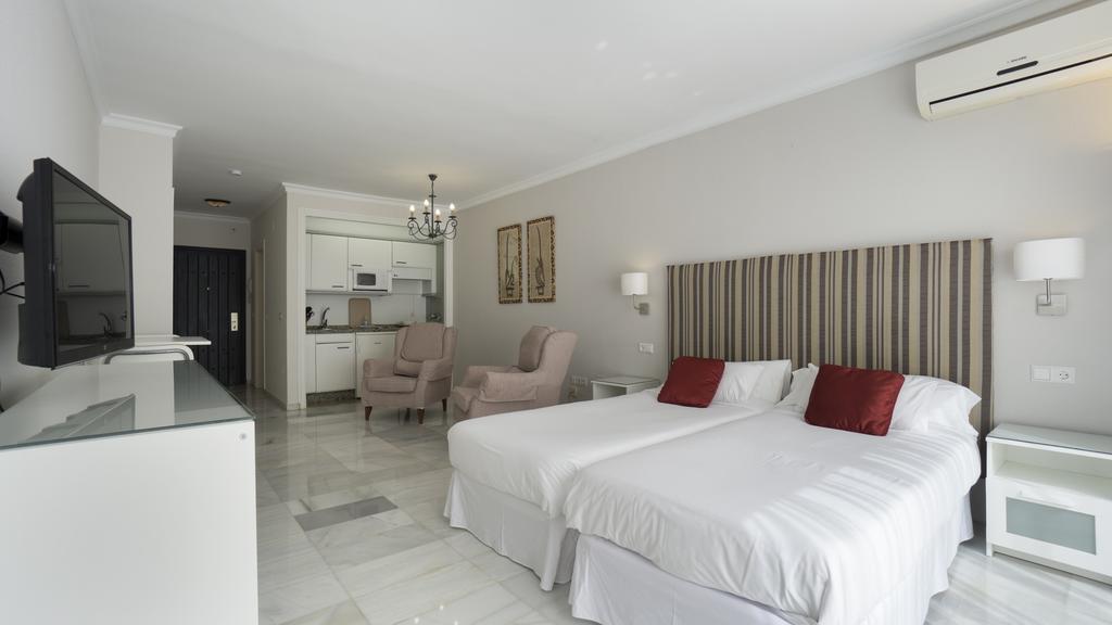 Appartement Club Jardines Del Puerto à Marbellac Extérieur photo