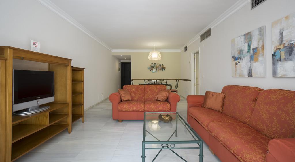 Appartement Club Jardines Del Puerto à Marbellac Extérieur photo