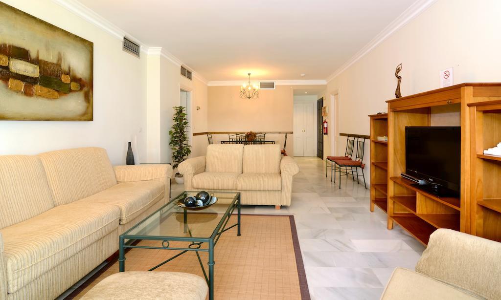 Appartement Club Jardines Del Puerto à Marbellac Extérieur photo