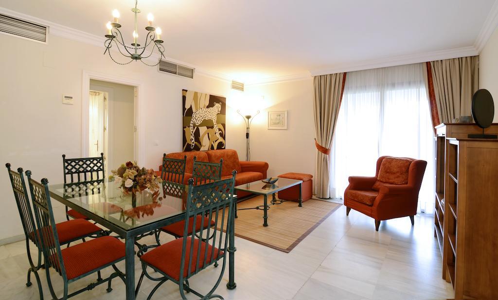Appartement Club Jardines Del Puerto à Marbellac Extérieur photo