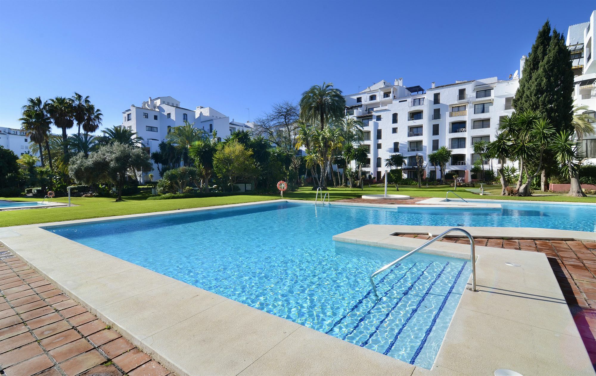 Appartement Club Jardines Del Puerto à Marbellac Extérieur photo